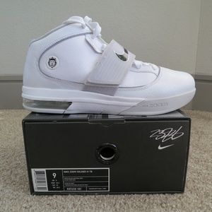 nike zoom soldier iv